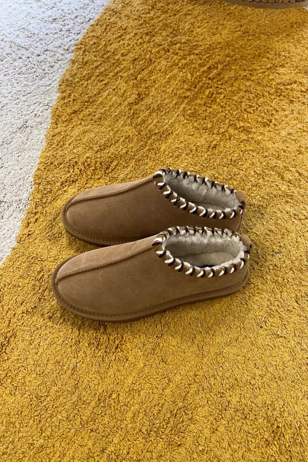 Suede winter clogs
