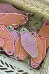 porte clef "mama needs a drink"