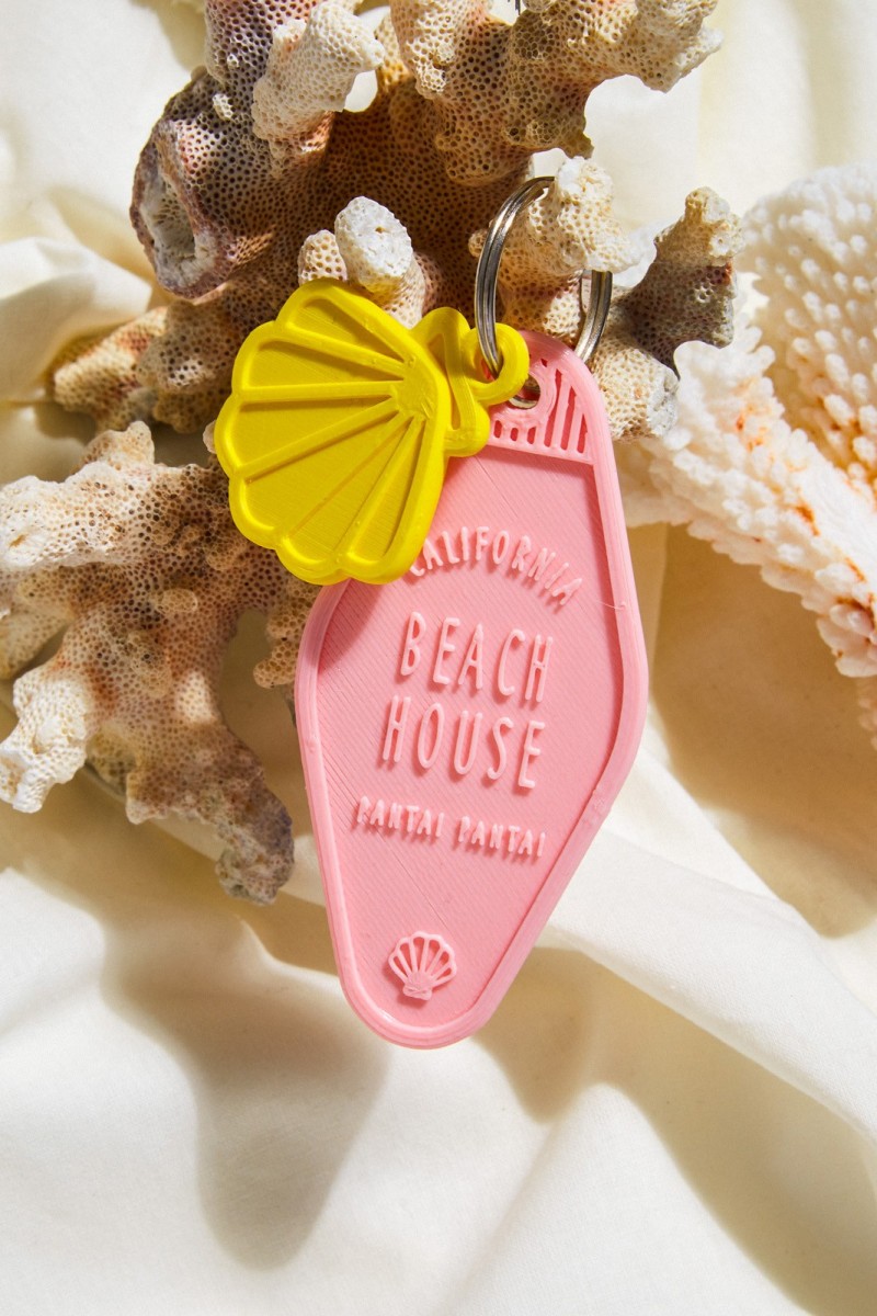 Porte clef motel rose + coquillage jaune