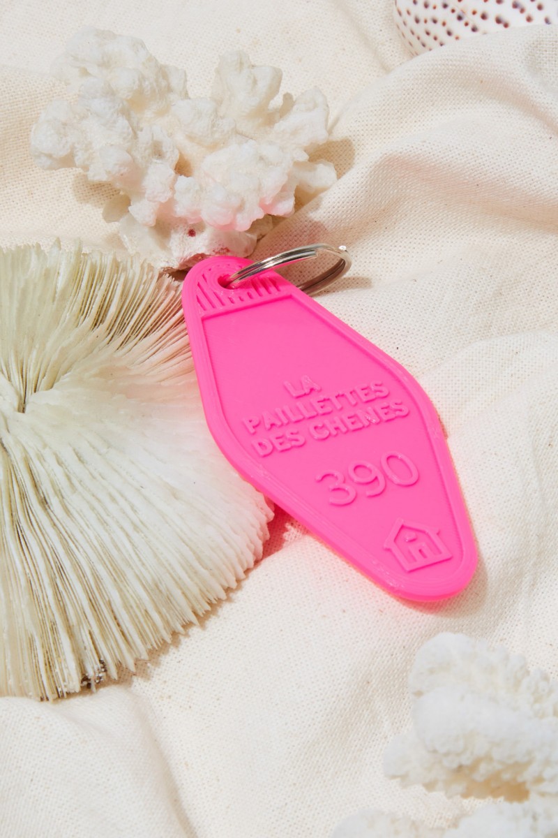 "Motel" Key chain