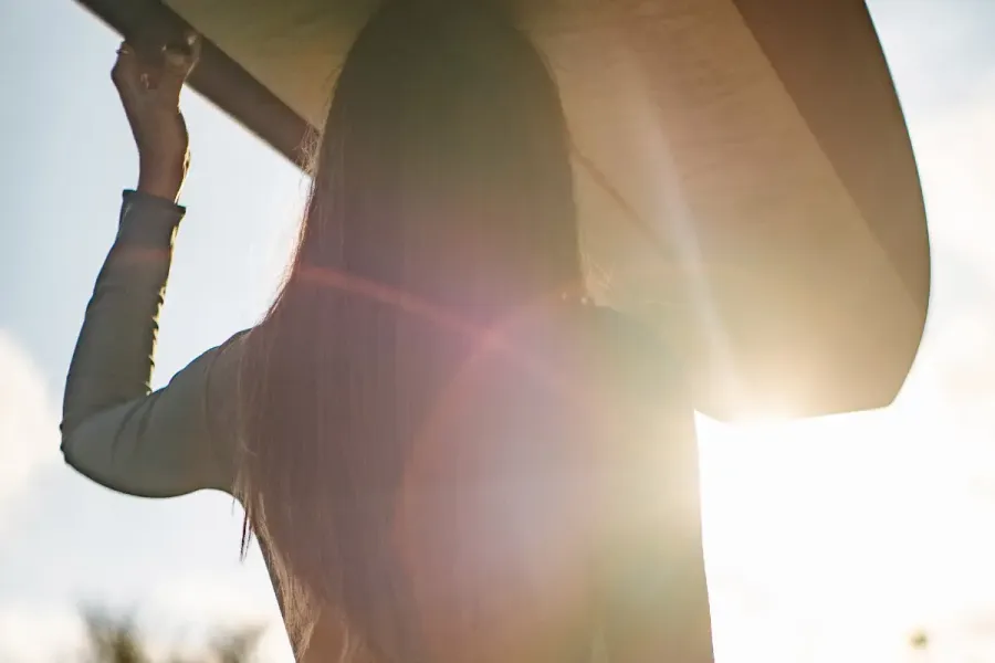 Portrait: Juliette Bechu, surfeuse et illustratrice